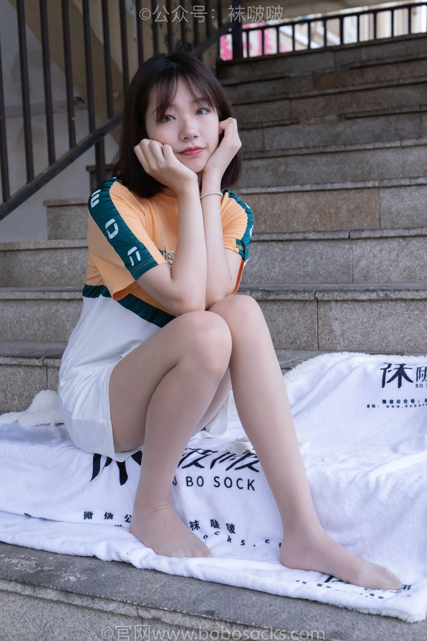 [BoBoSocks袜啵啵]NO.069 小甜豆-vans板鞋、白棉袜、肉丝 [135P]插图4
